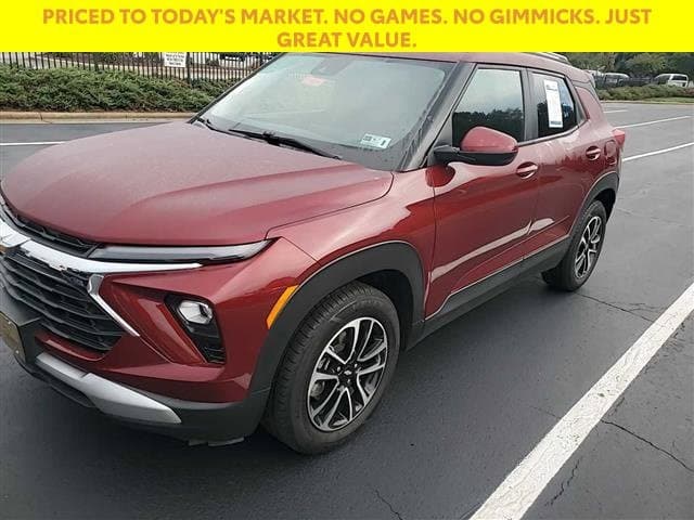 2025 Chevrolet Trailblazer LT — photo 1 of 25