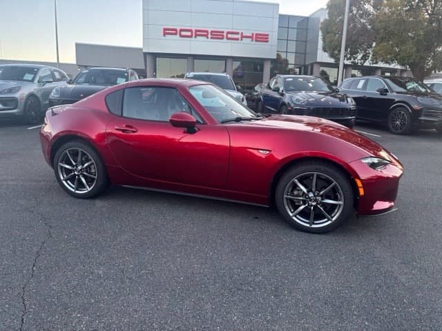 2023 Mazda MX-5 Miata RF Grand Touring — photo 1 of 18