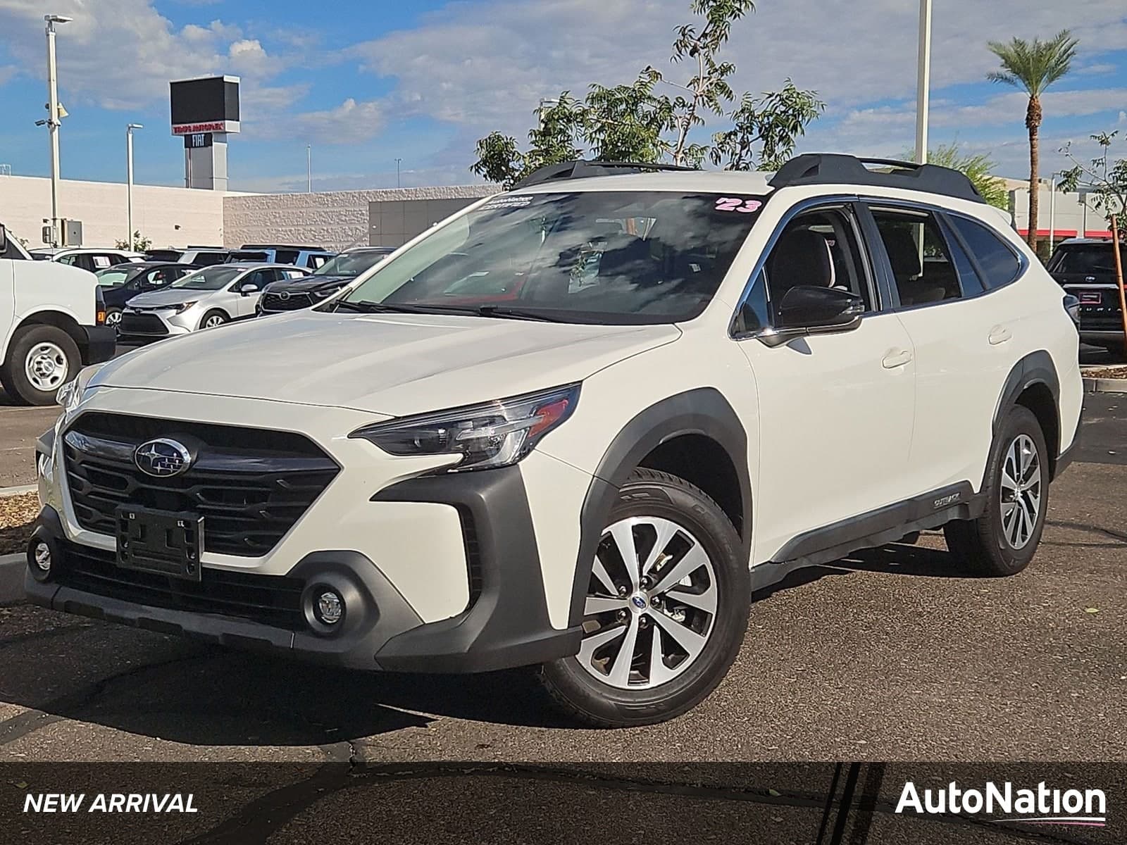 2023 Subaru Outback Premium — photo 1 of 30