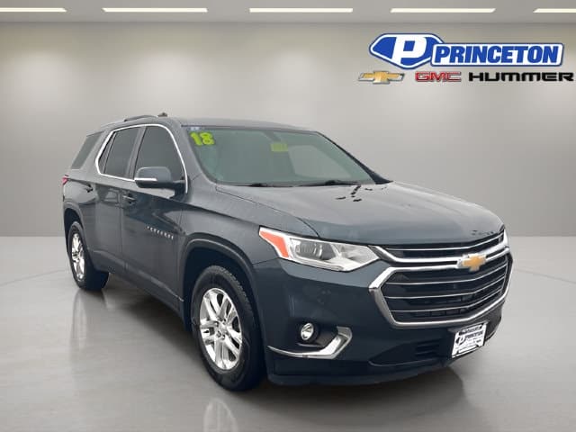 2018 Chevrolet Traverse LT Cloth — photo 1 of 39