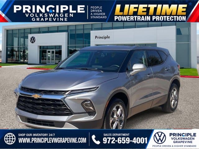 2024 Chevrolet Blazer LT — photo 1 of 17