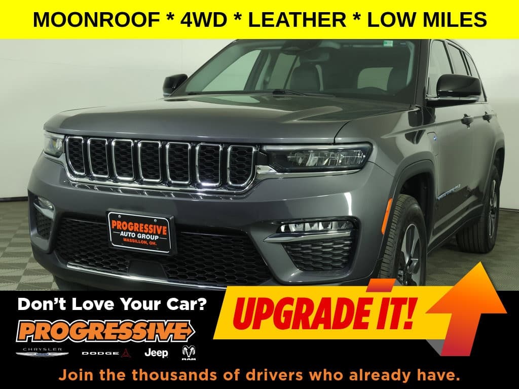 2023 Jeep Grand Cherokee Base — photo 1 of 35