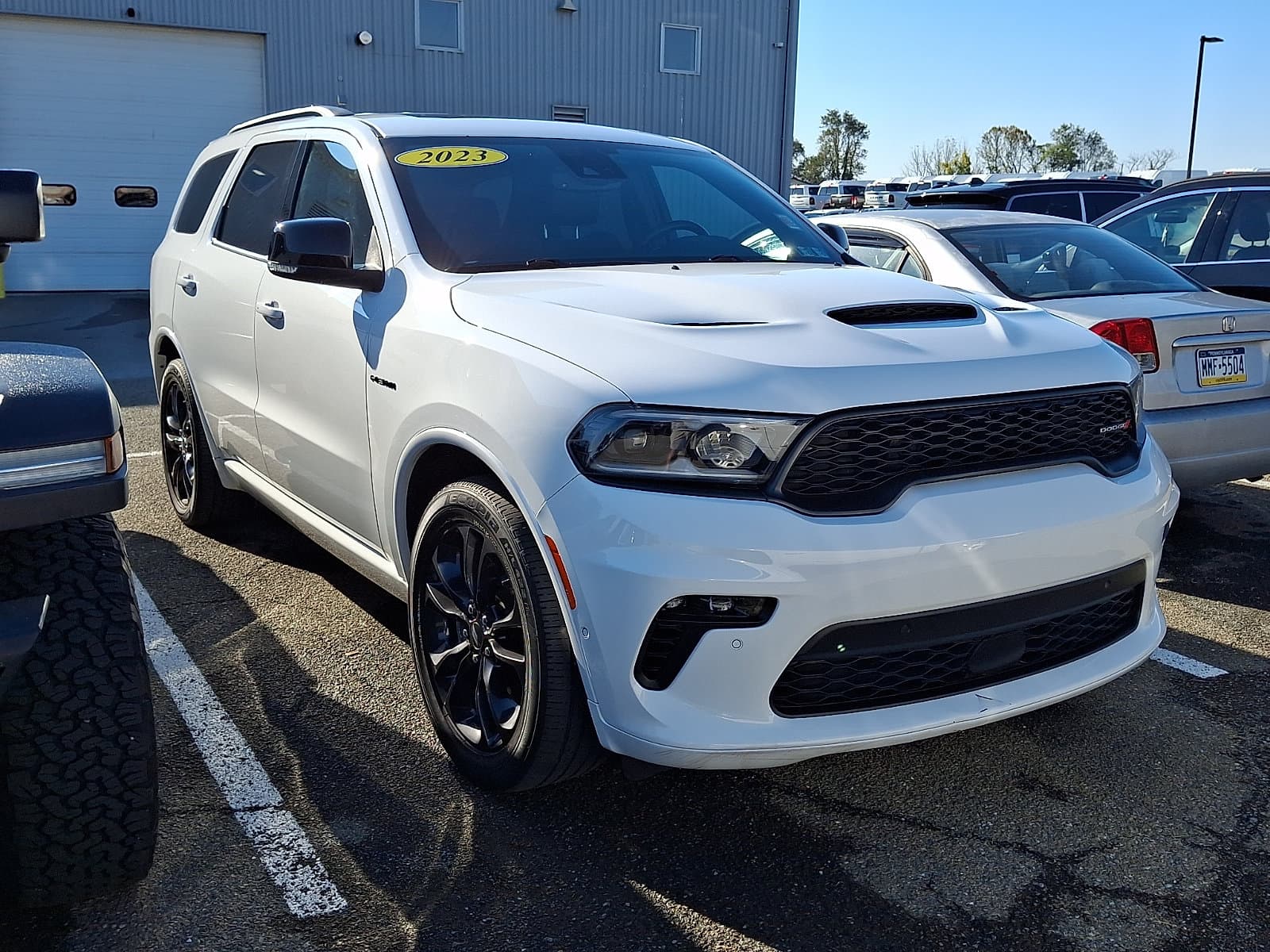 2023 Dodge Durango R/T Plus — photo 1 of 4
