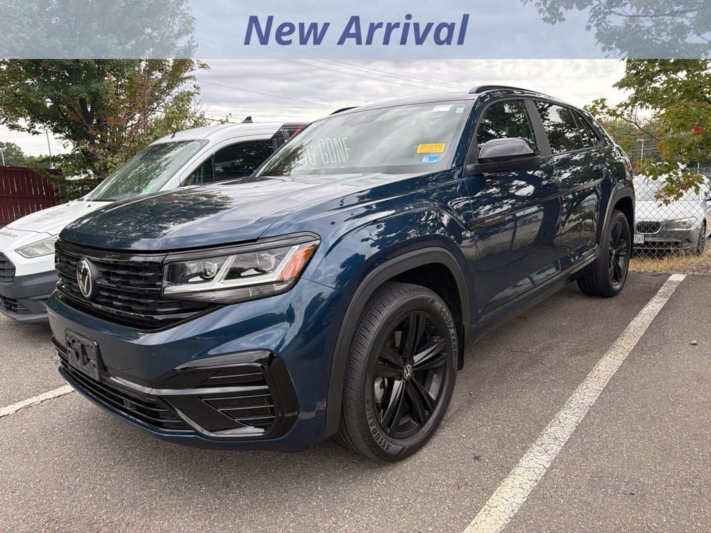 2023 Volkswagen Atlas Cross Sport 2.0T SEL R-Line Black — photo 1 of 11