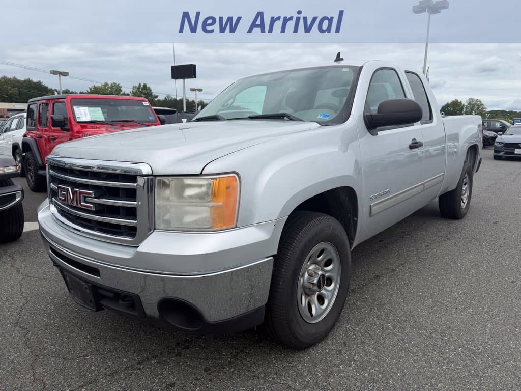 2013 GMC Sierra 1500 SL — photo 1 of 8