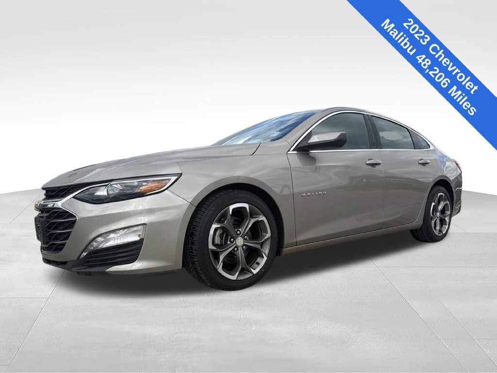 2023 Chevrolet Malibu LT — photo 1 of 12