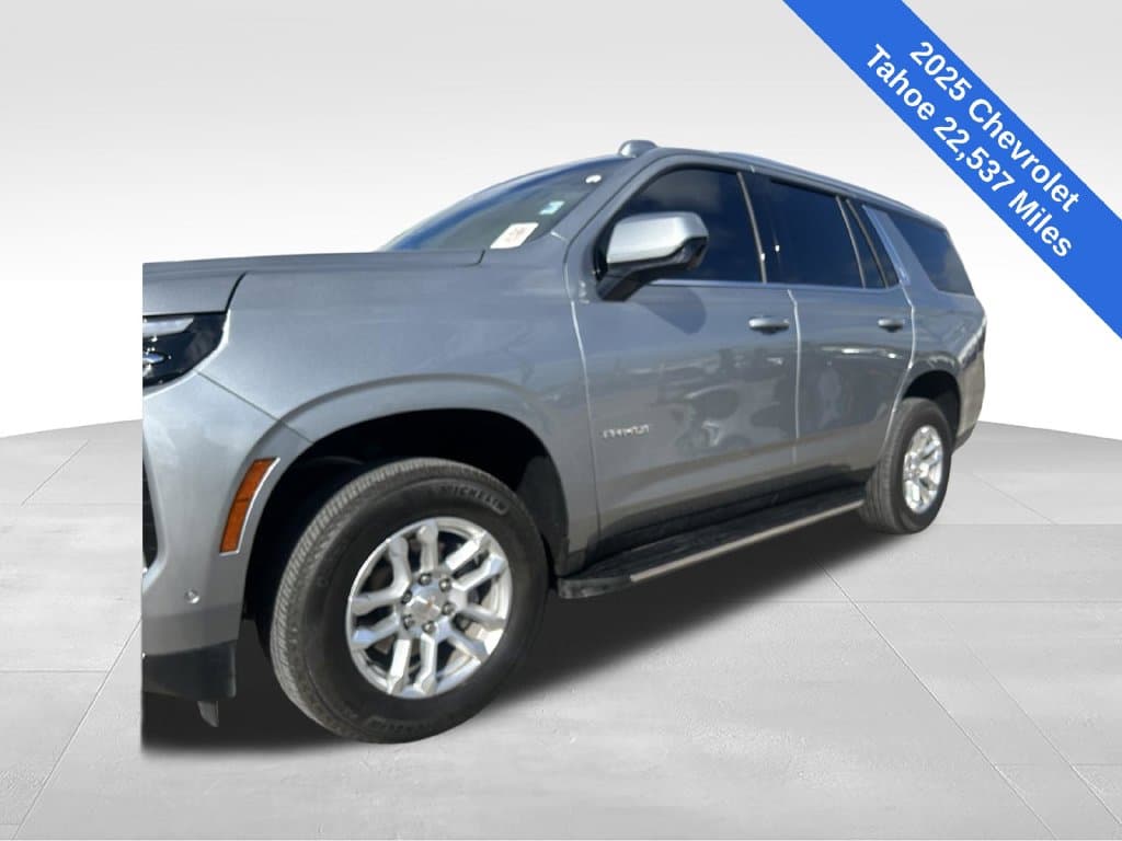 2025 Chevrolet Tahoe LT — photo 1 of 14