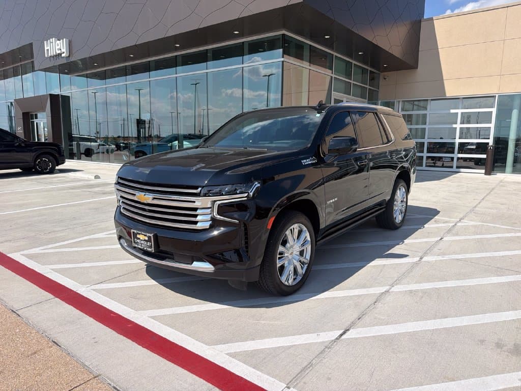 2024 Chevrolet Tahoe High Country — photo 1 of 20