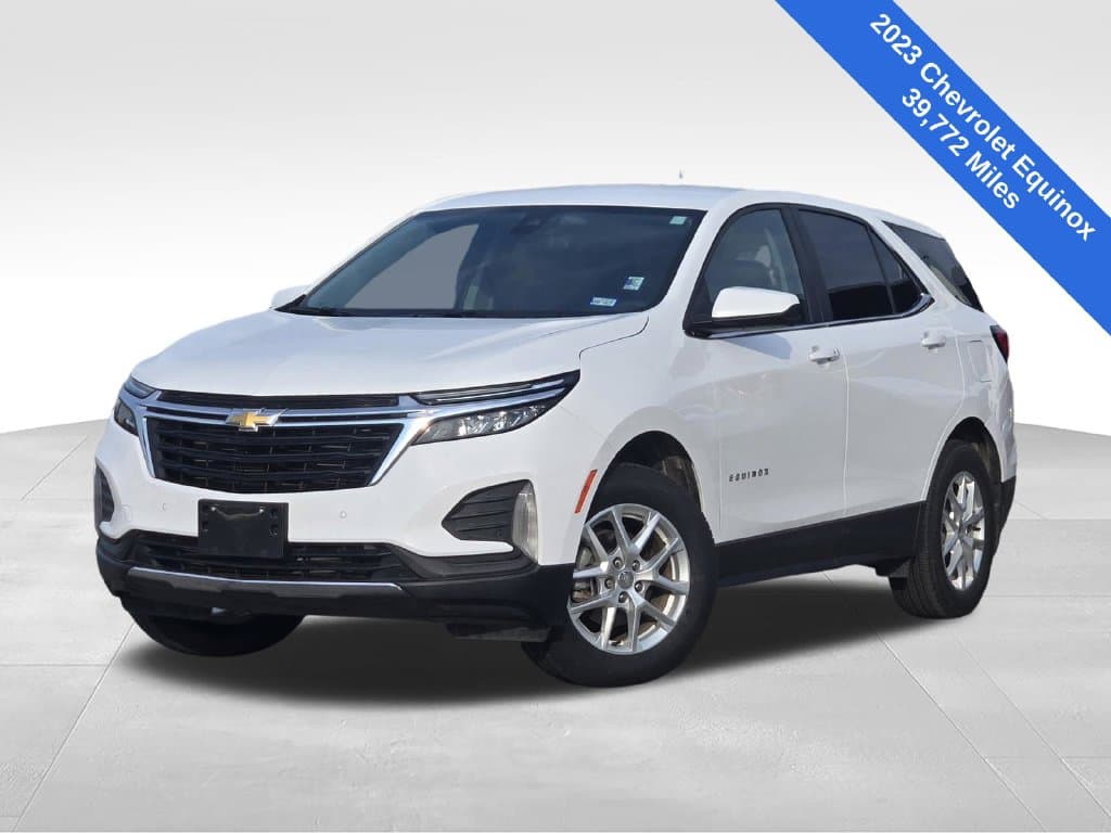 2023 Chevrolet Equinox LT — photo 1 of 39