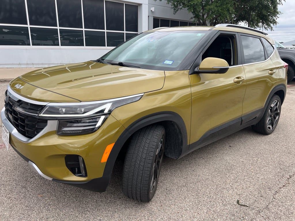 2024 Kia Seltos SX — photo 1 of 13
