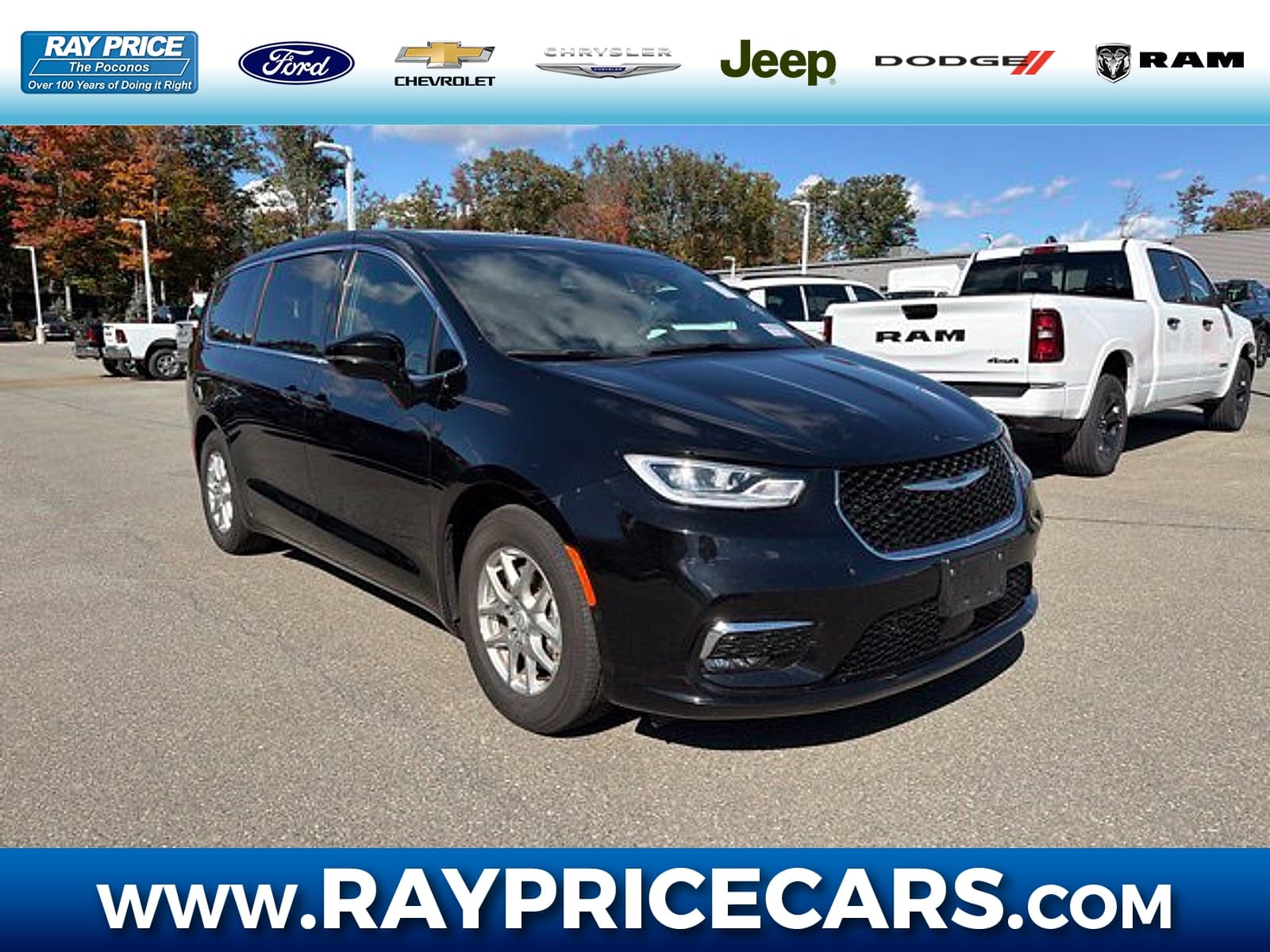 2026 Chrysler Pacifica Select — photo 1 of 18