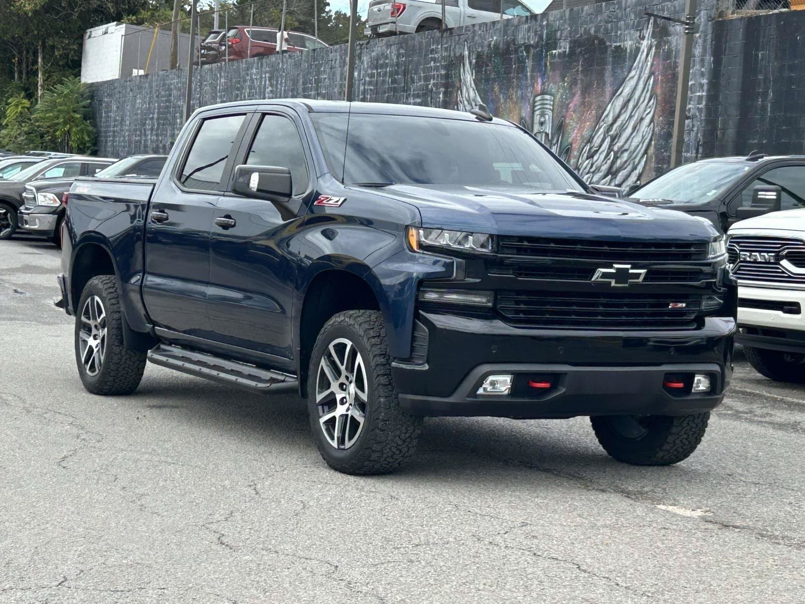 2019 Chevrolet Silverado 1500 LT Trail Boss — photo 1 of 26
