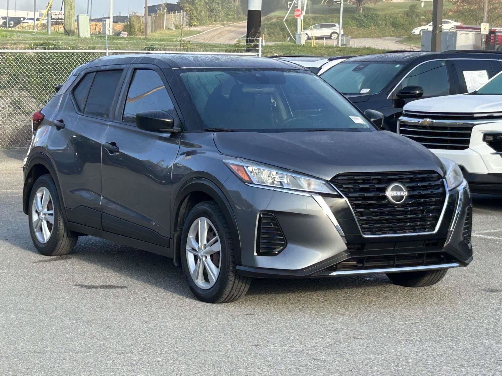 2022 Nissan Kicks S — photo 1 of 25
