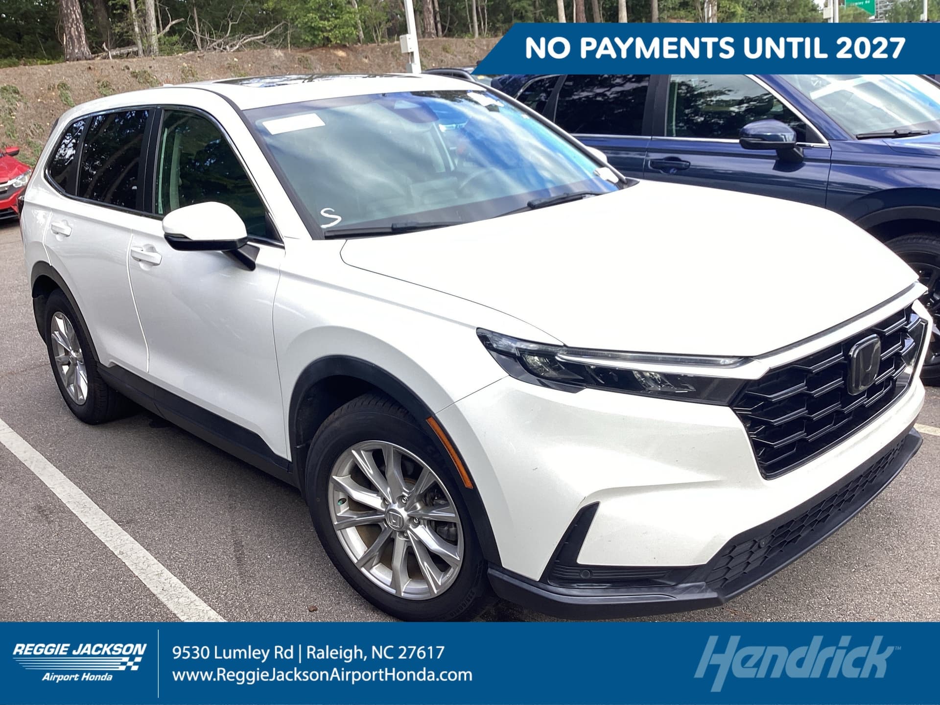 2023 Honda CR-V Base — photo 1 of 12