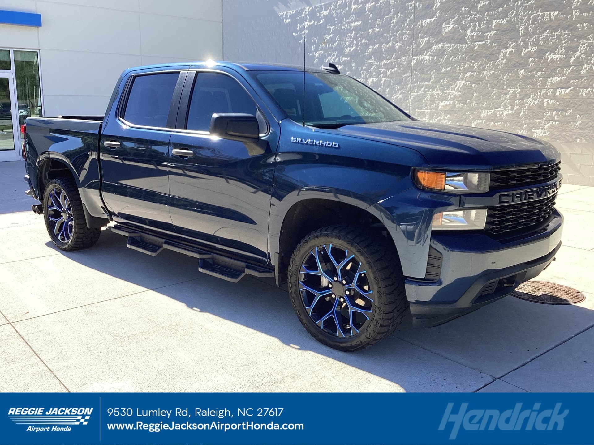 2021 Chevrolet Silverado 1500 Custom — photo 1 of 38
