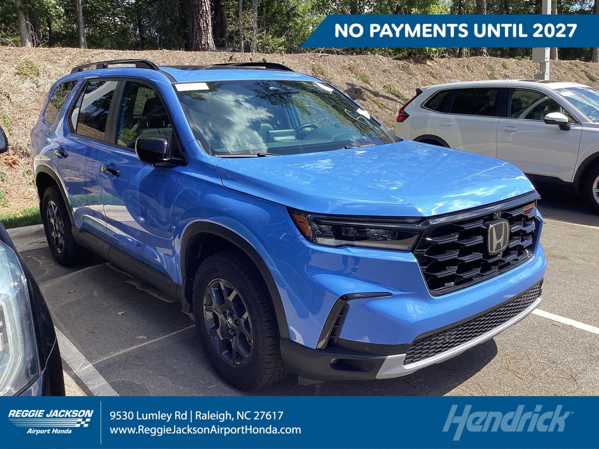2025 Honda Pilot TrailSport — photo 1 of 11