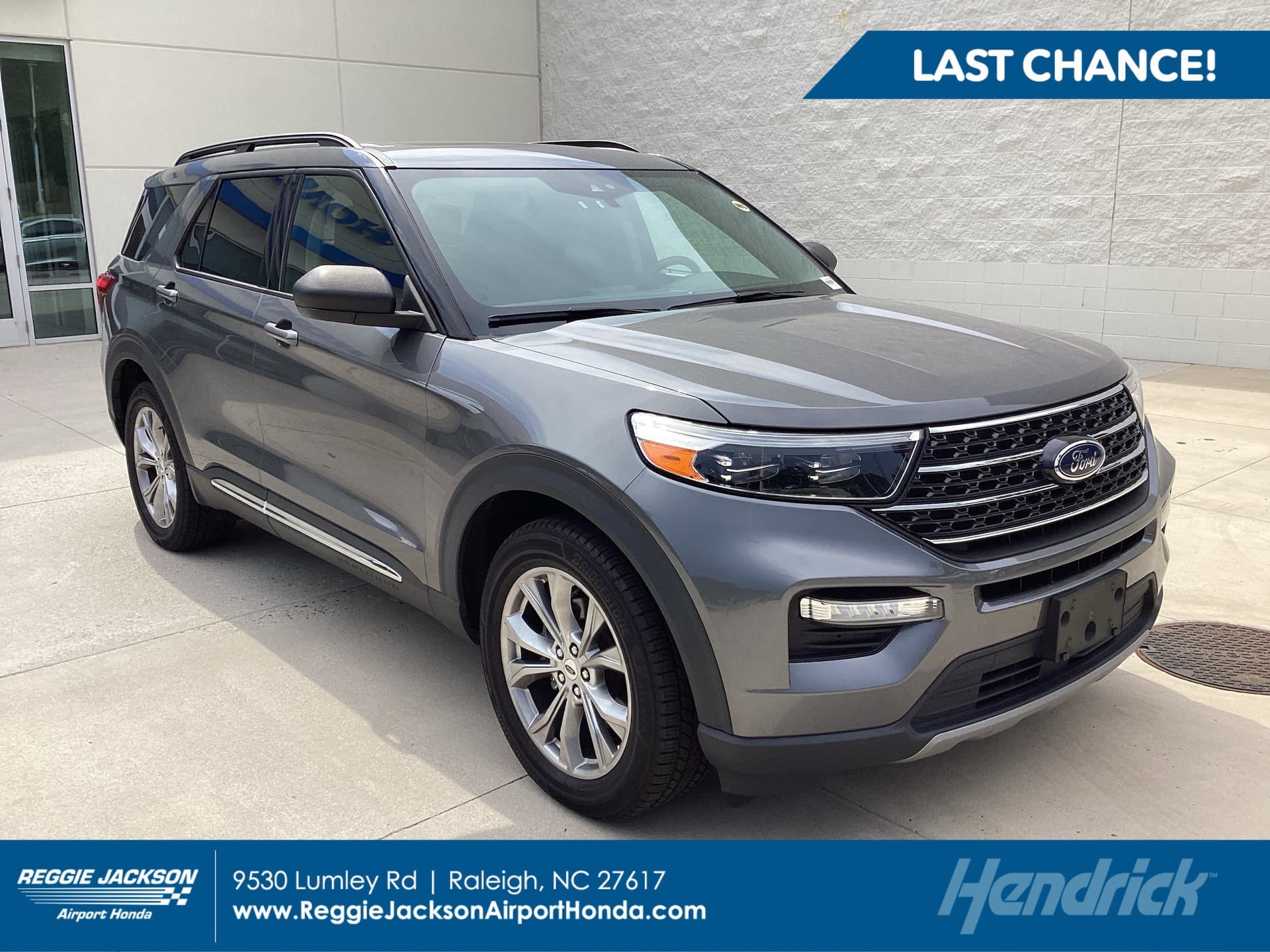 2021 Ford Explorer XLT — photo 1 of 37