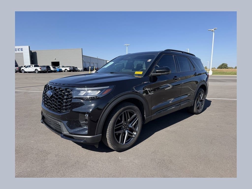 2025 Ford Explorer ST-Line — photo 1 of 19