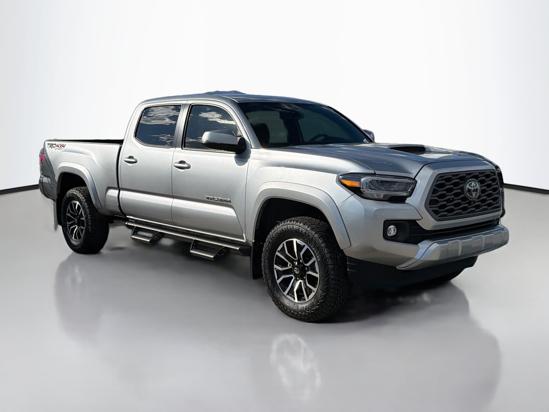 2023 Toyota Tacoma 4WD TRD Sport — photo 1 of 5