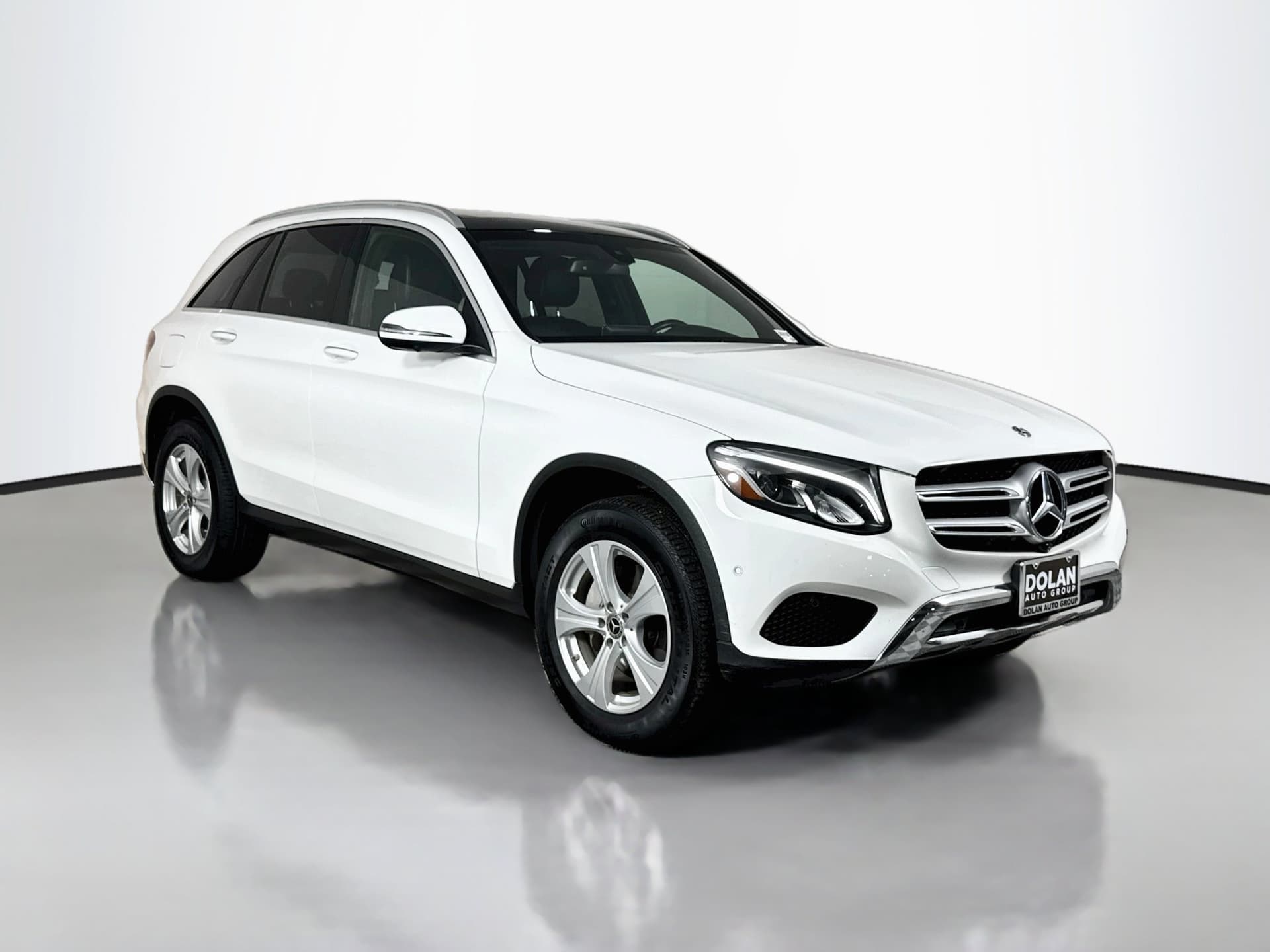 2018 Mercedes-Benz GLC GLC 300 — photo 1 of 38