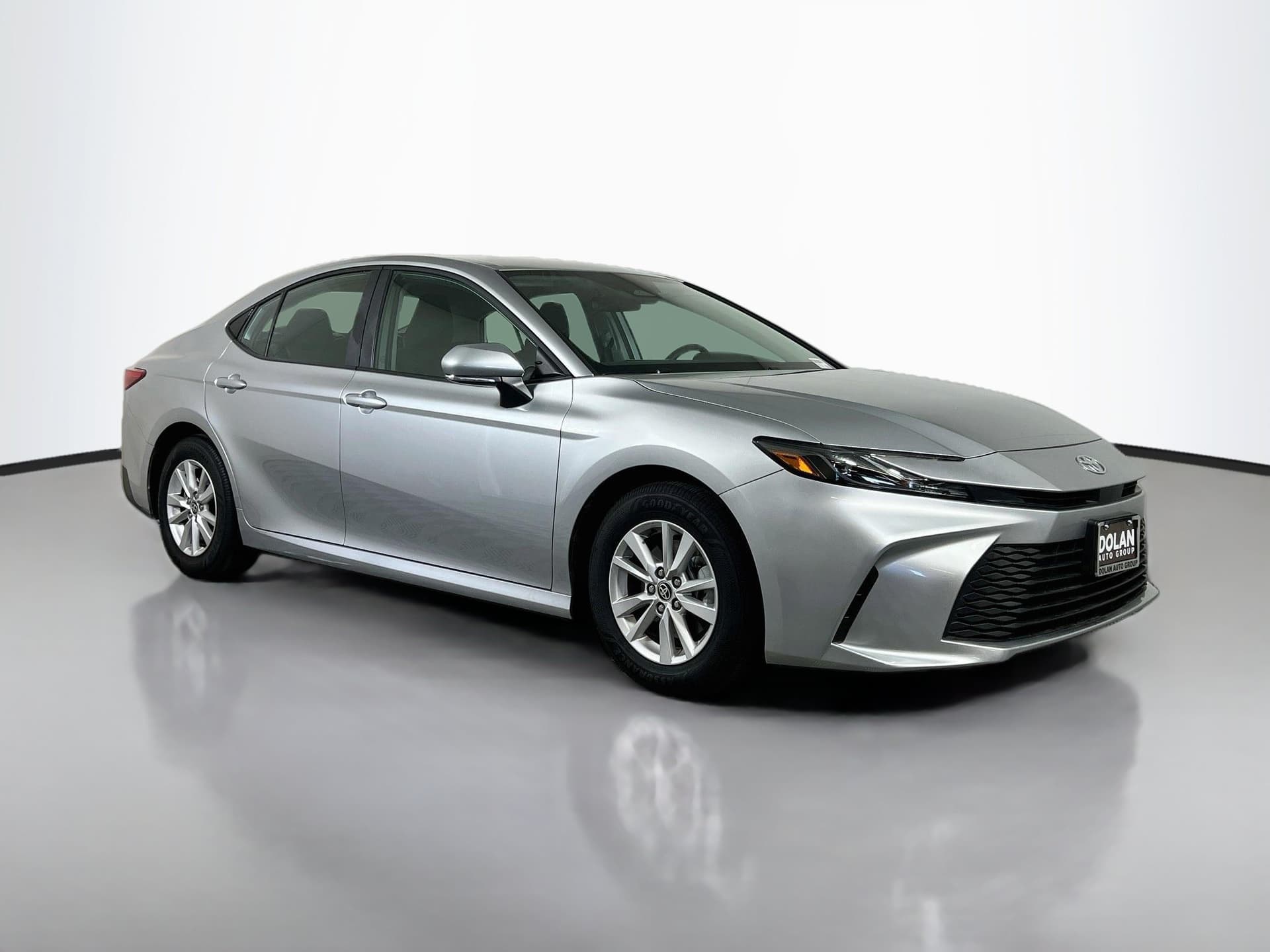 2026 Toyota Camry LE — photo 1 of 36
