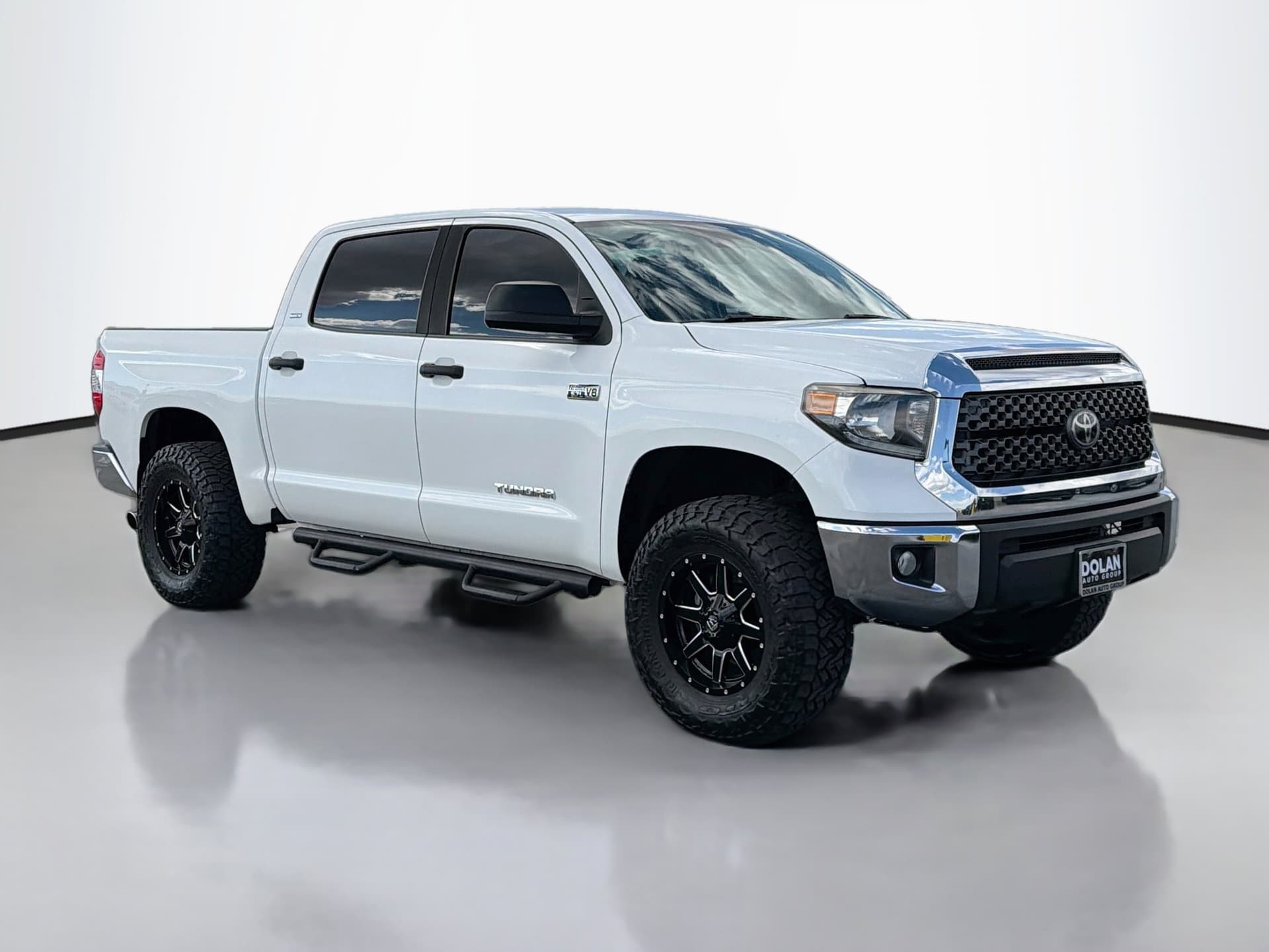 2020 Toyota Tundra 4WD SR5 — photo 1 of 35