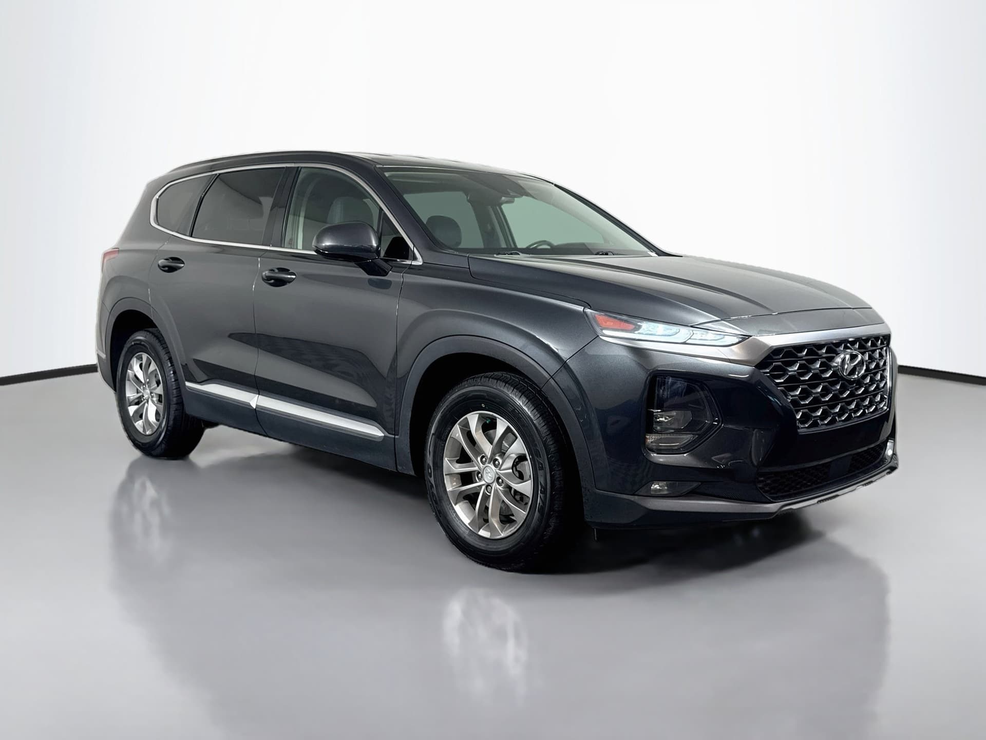 2020 Hyundai Santa Fe SEL — photo 1 of 36