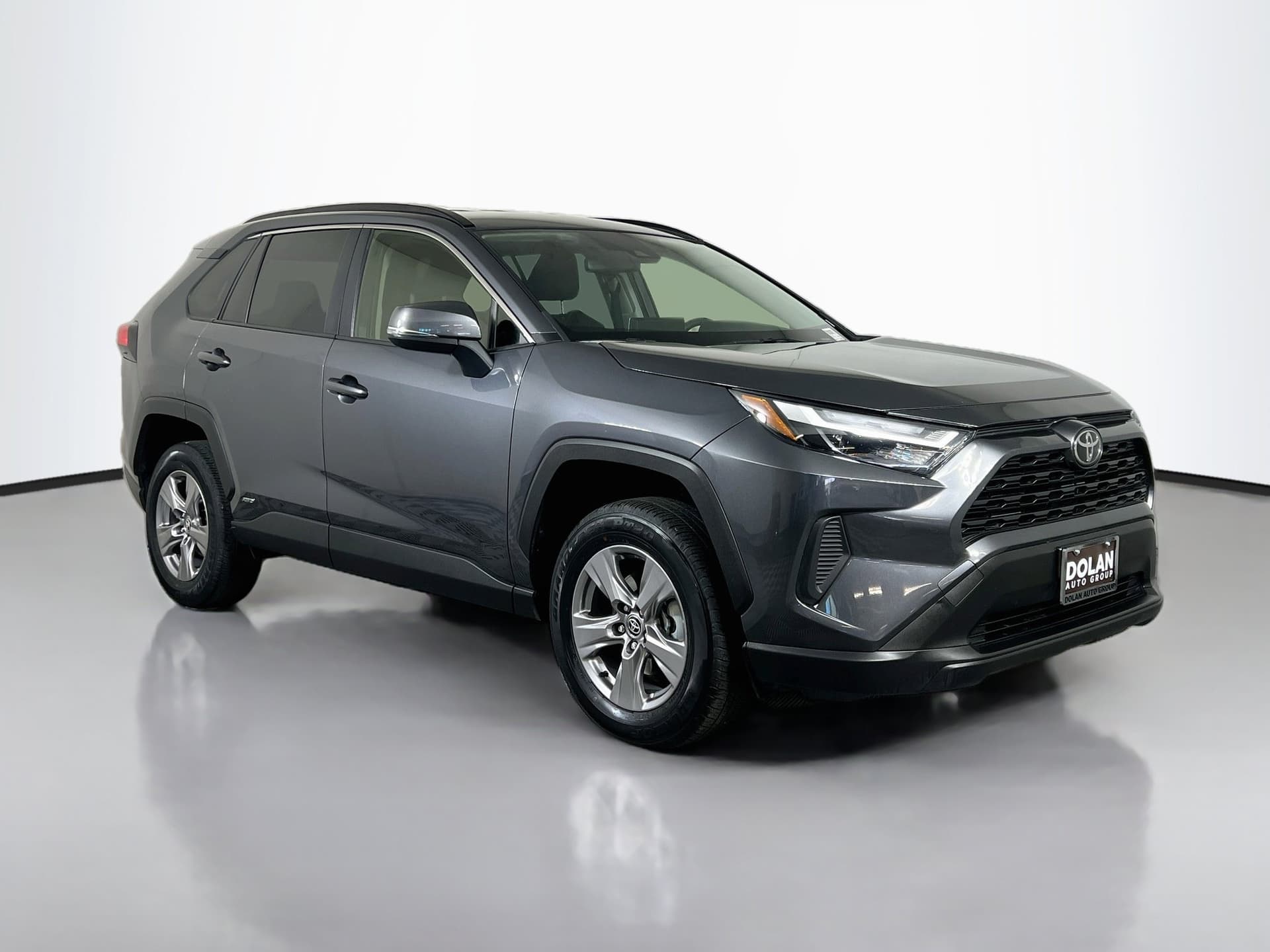 2025 Toyota RAV4 Hybrid LE — photo 1 of 35