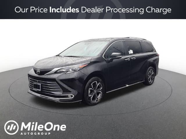 2026 Toyota Sienna Platinum — photo 1 of 32