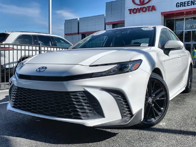 2025 Toyota Camry SE — photo 1 of 47