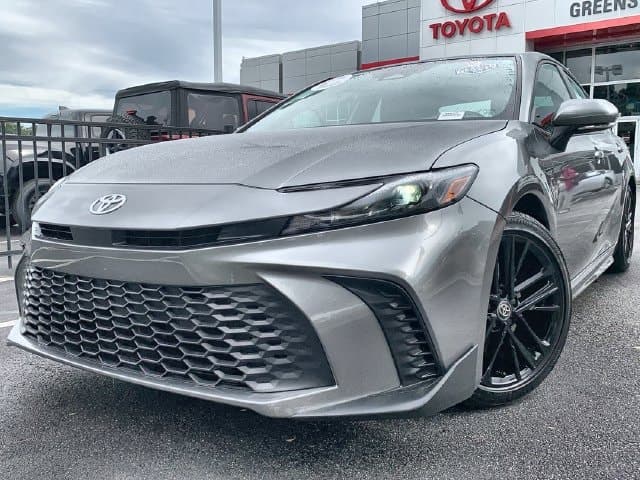 2026 Toyota Camry SE — photo 1 of 47