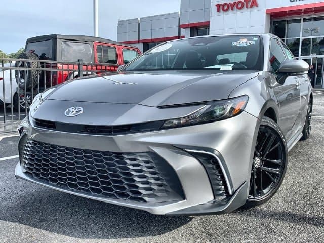 2026 Toyota Camry SE — photo 1 of 80