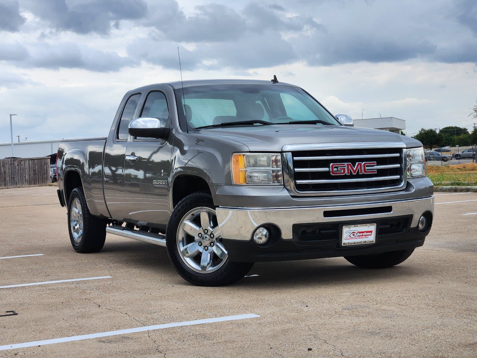 2013 GMC Sierra 1500 SLE — photo 1 of 40