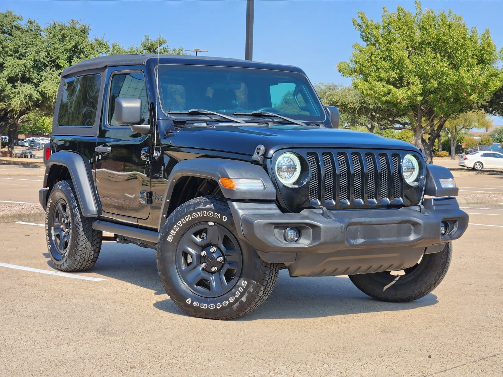 2023 Jeep Wrangler Base — photo 1 of 43