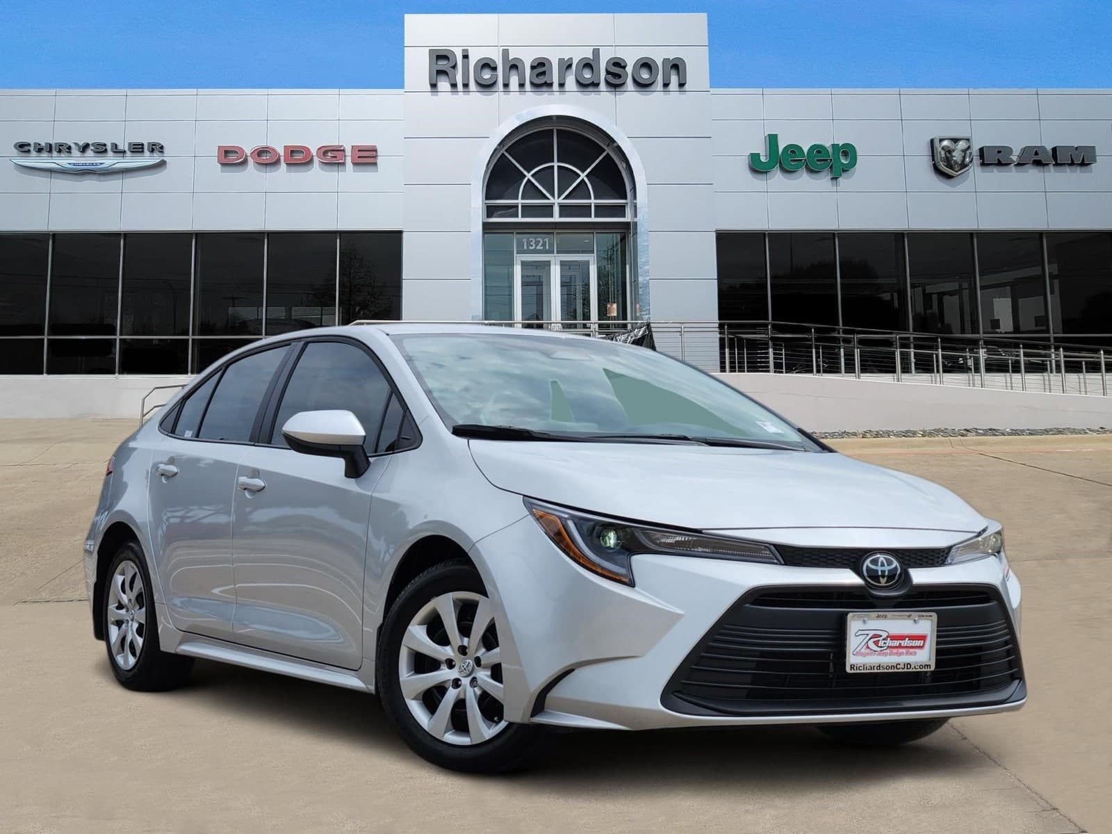2026 Toyota Corolla LE — photo 1 of 41