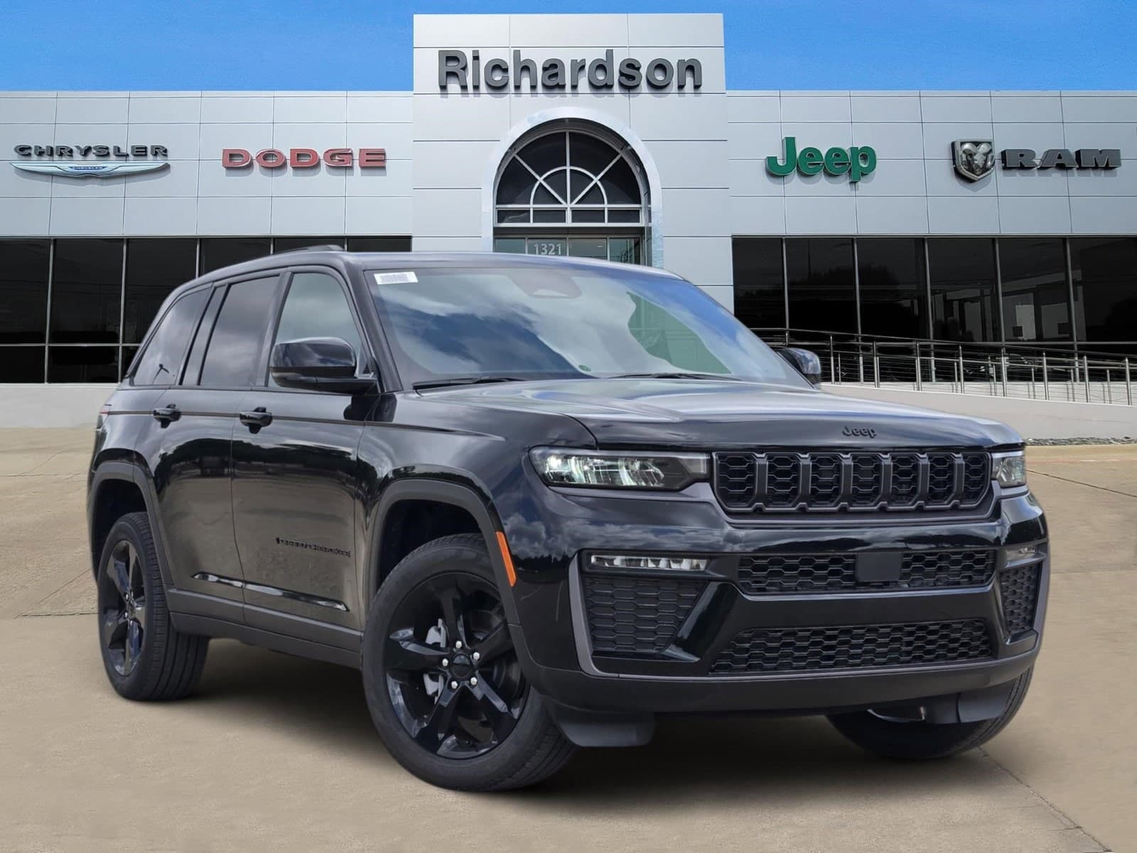 2026 Jeep Grand Cherokee Limited — photo 1 of 39