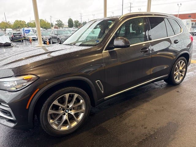 2020 BMW X5 xDrive40i — photo 1 of 9