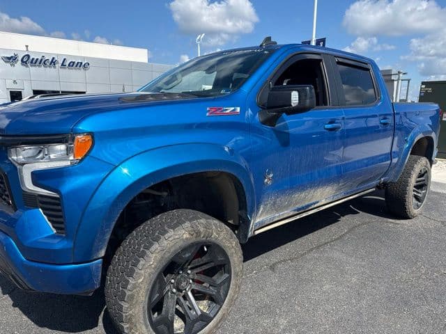 2023 Chevrolet Silverado 1500 RST — photo 1 of 4