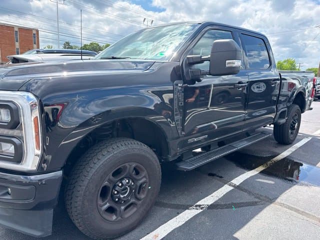 2024 Ford Super Duty F-250 SRW XLT — photo 1 of 8