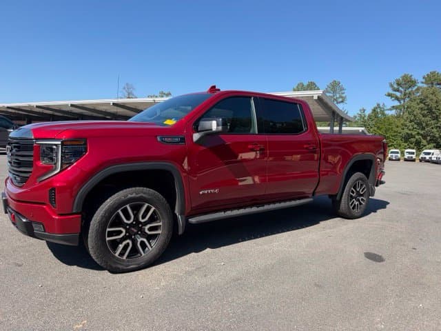 2022 GMC Sierra 1500 AT4 — photo 1 of 14