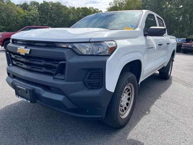 2023 Chevrolet Colorado 4WD Work Truck — photo 1 of 9
