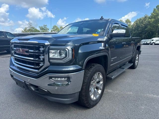 2017 GMC Sierra 1500 SLT — photo 1 of 10