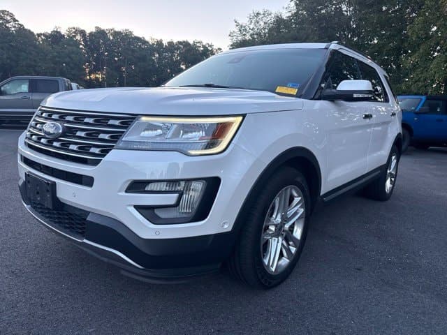 2017 Ford Explorer Limited — photo 1 of 11