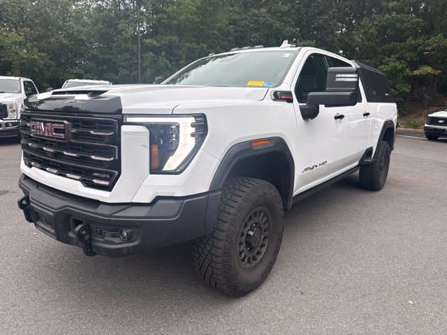 2025 GMC Sierra 2500HD AT4X — photo 1 of 11