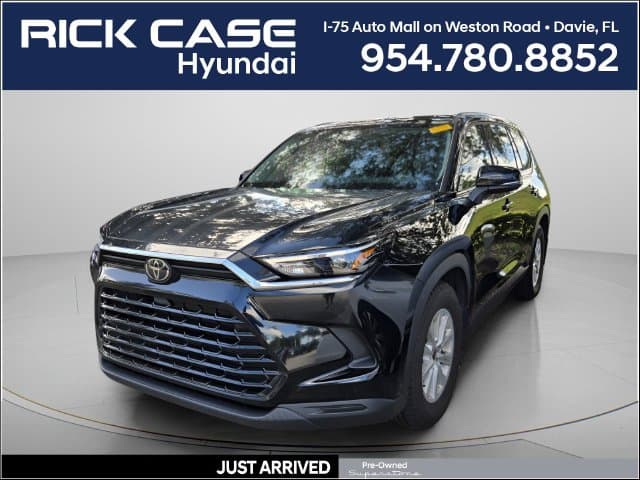 2024 Toyota Grand Highlander Base — photo 1 of 11