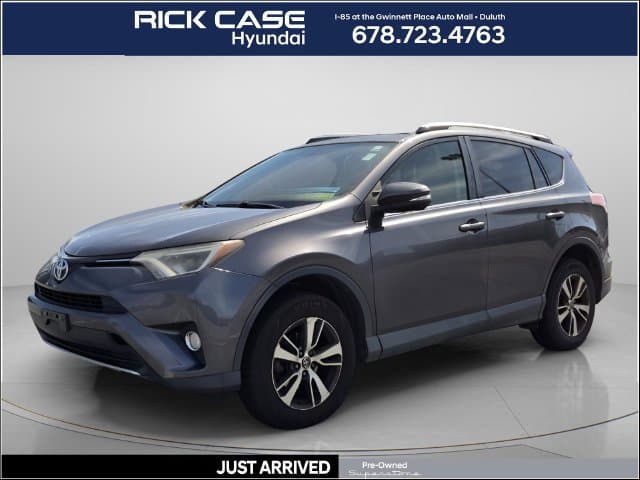 2016 Toyota RAV4 XLE — photo 1 of 13