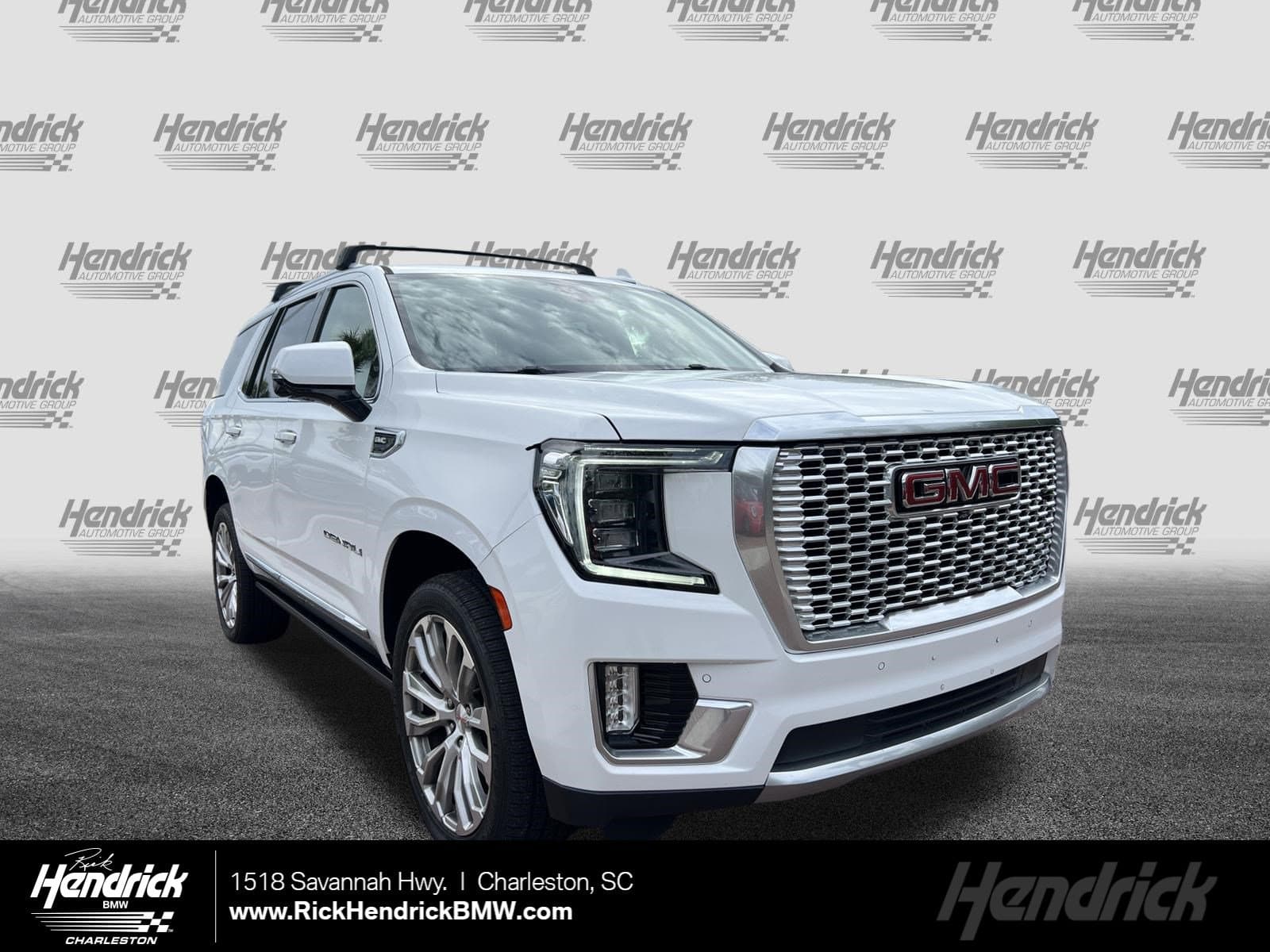 2021 GMC Yukon Denali — photo 1 of 40