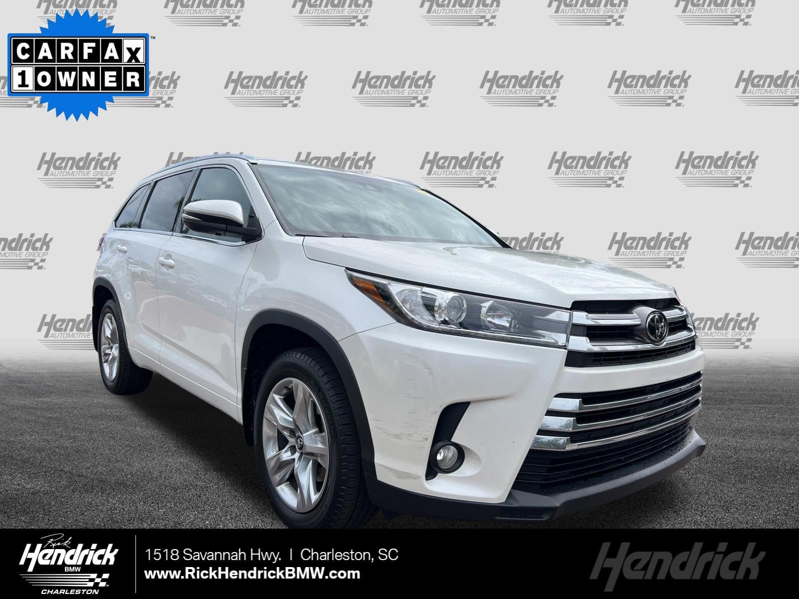 2017 Toyota Highlander Limited Platinum — photo 1 of 41