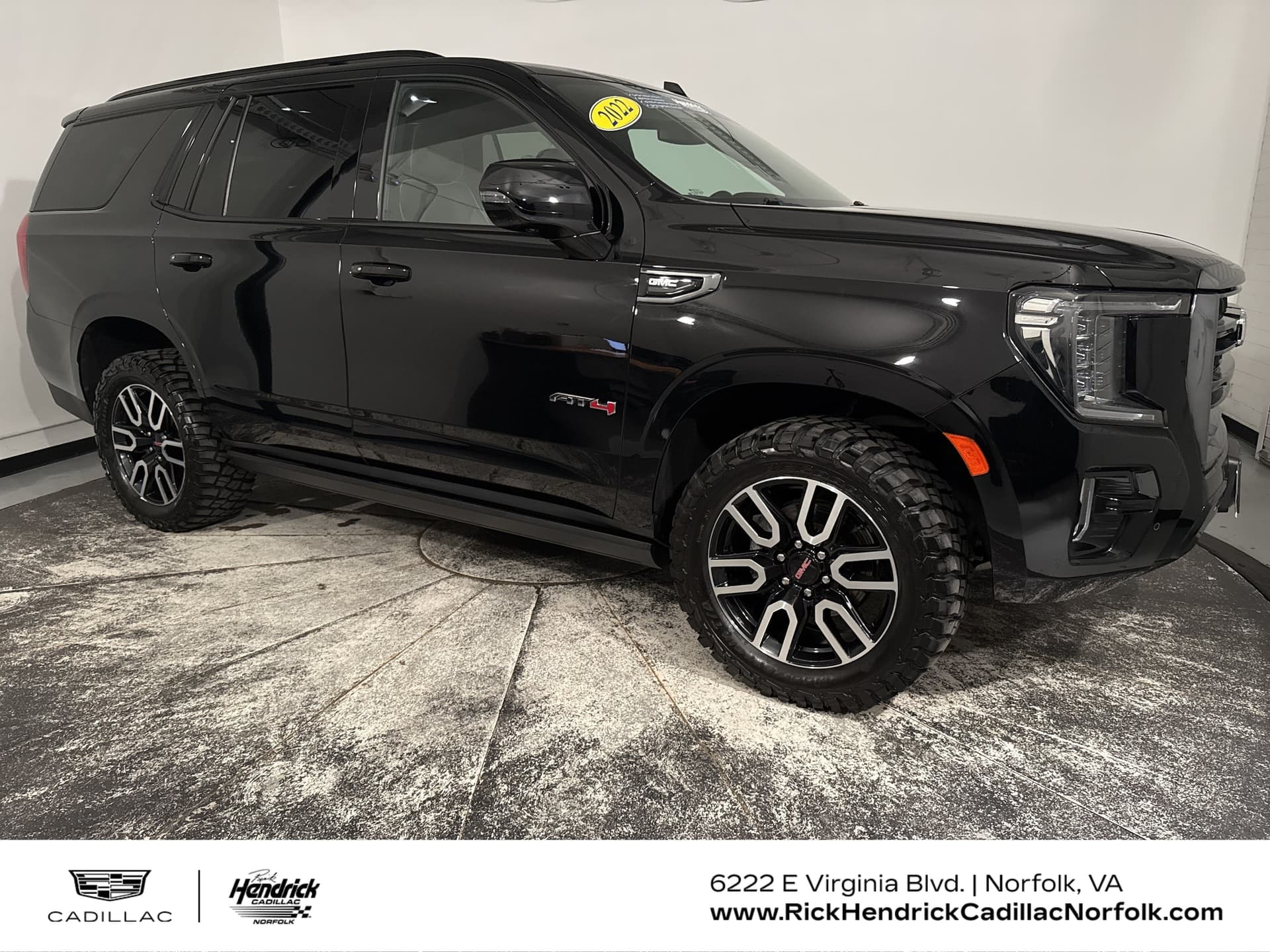 2022 GMC Yukon AT4 — photo 1 of 37