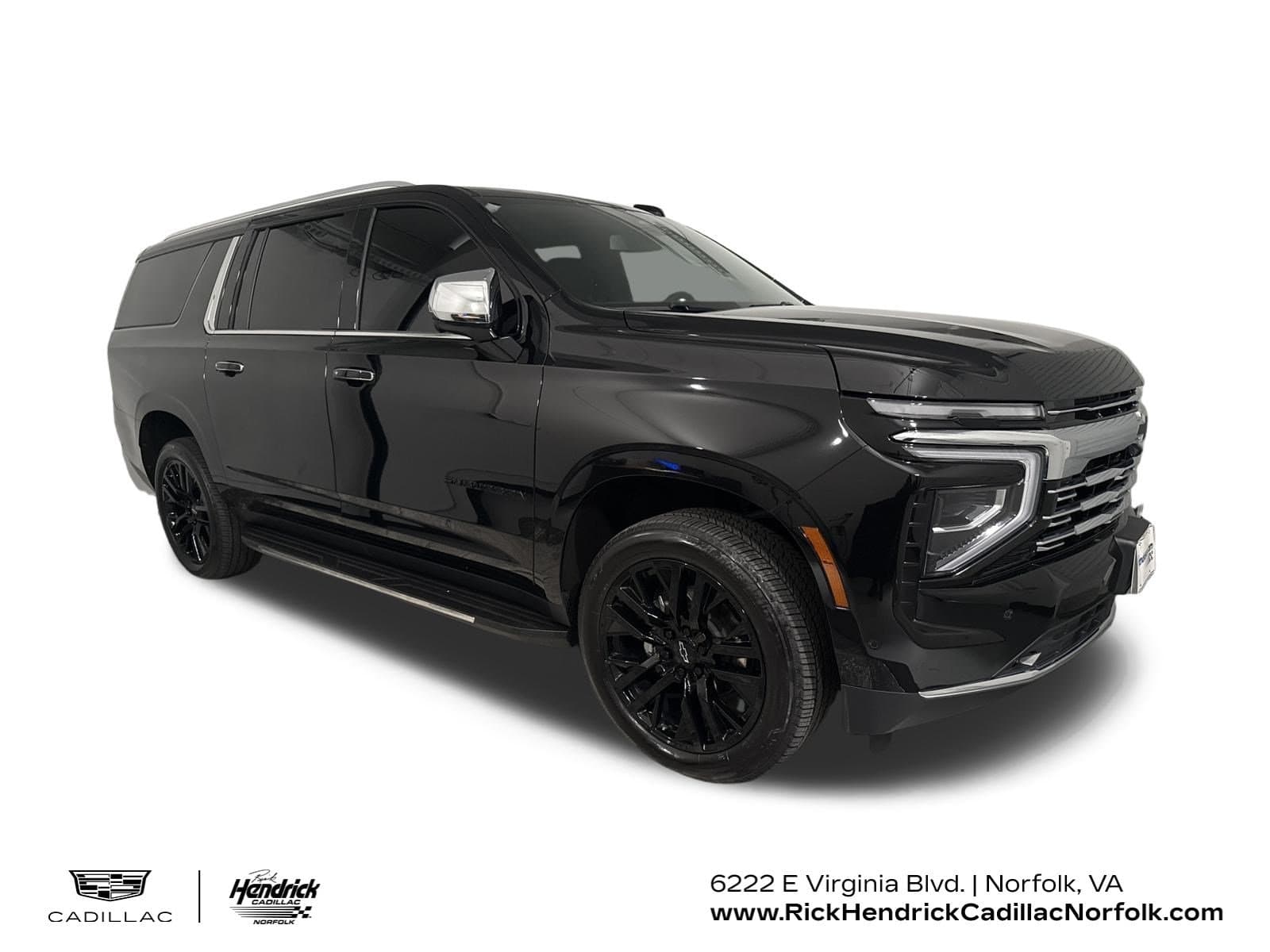 2025 Chevrolet Suburban Premier — photo 1 of 37